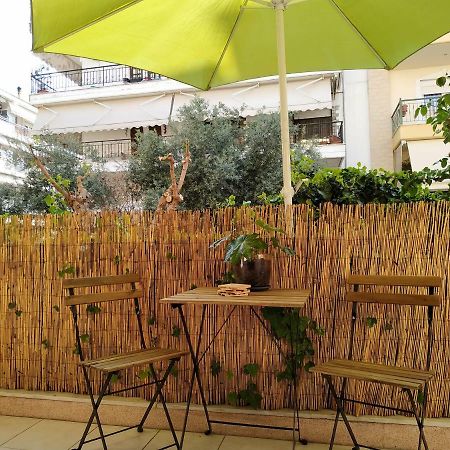 Bright Apartment Steps From The Sea テッサロニキ エクステリア 写真