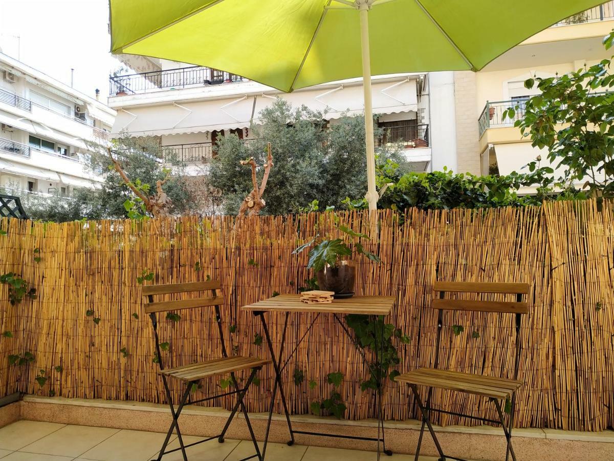 Bright Apartment Steps From The Sea テッサロニキ エクステリア 写真