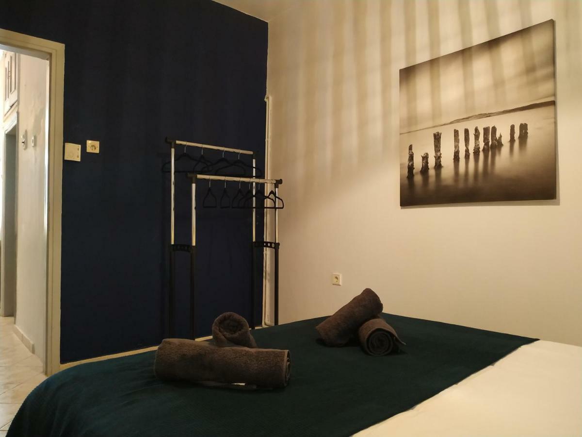 Bright Apartment Steps From The Sea テッサロニキ エクステリア 写真